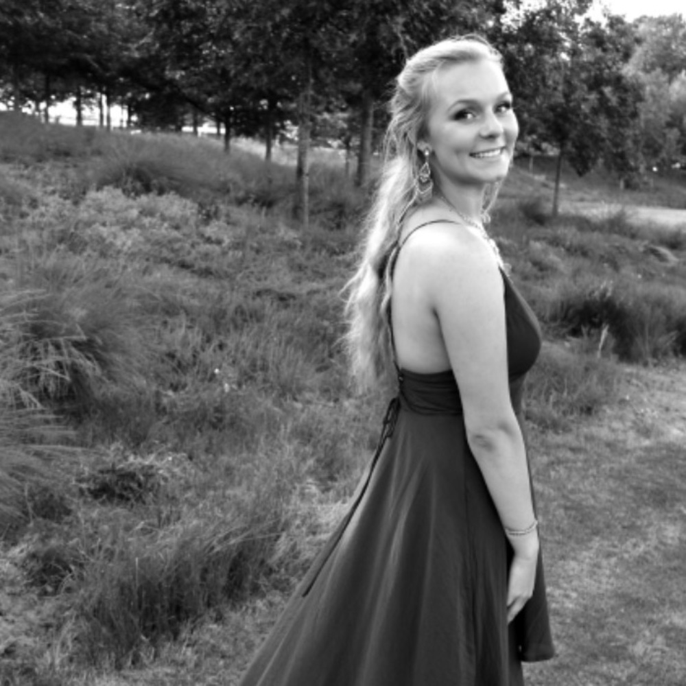 Meet your Posher, Hope